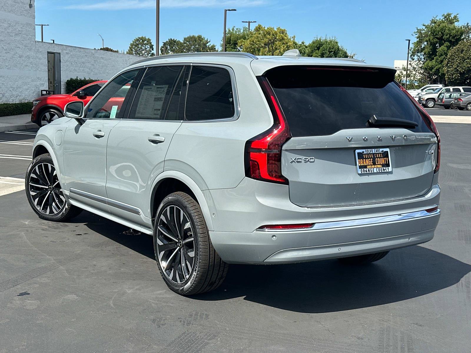 New 2026 Volvo XC90 T8 Plus image 5