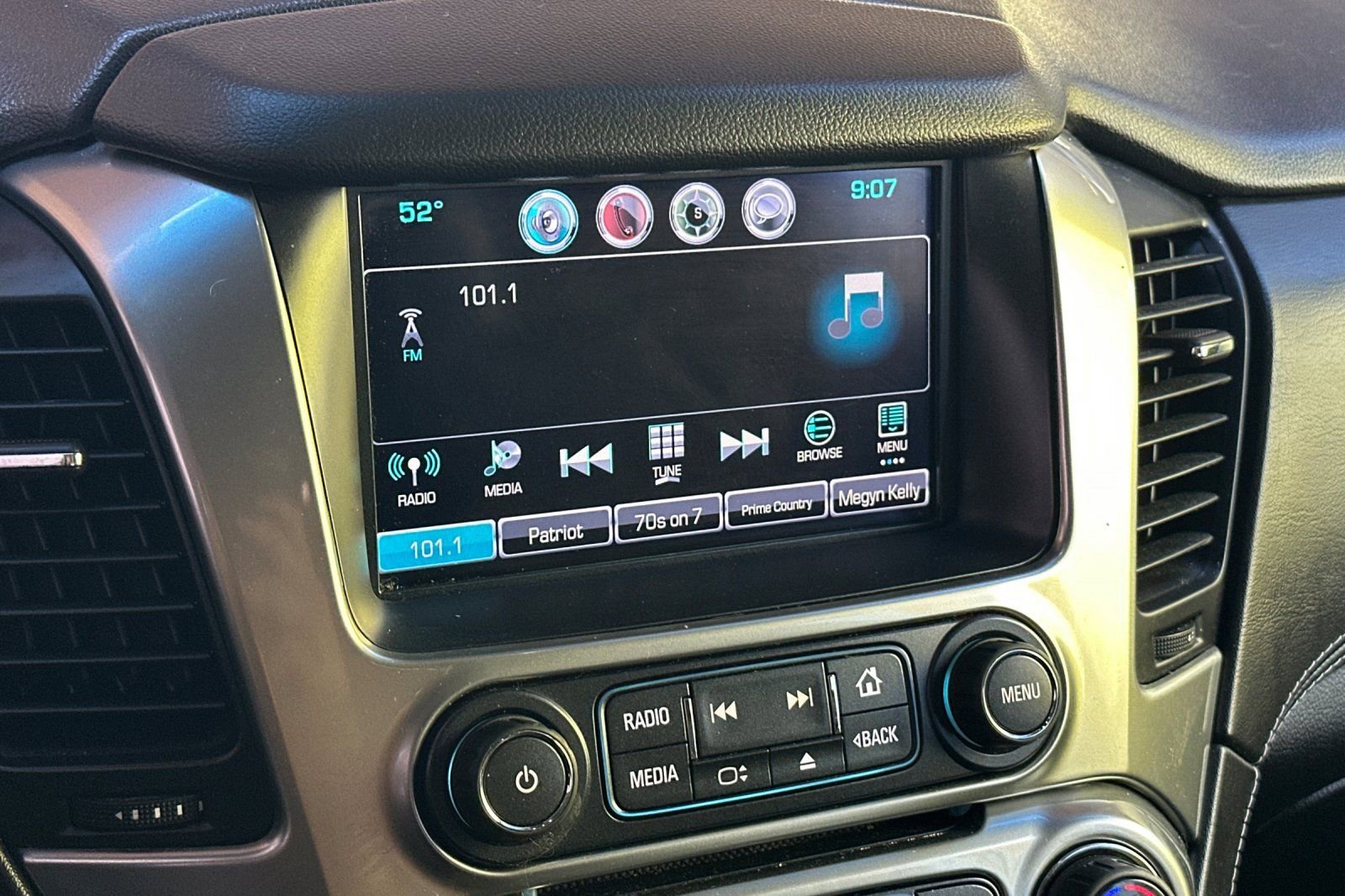 Used 2016 Chevrolet Tahoe LTZ AWD/4WD image 19