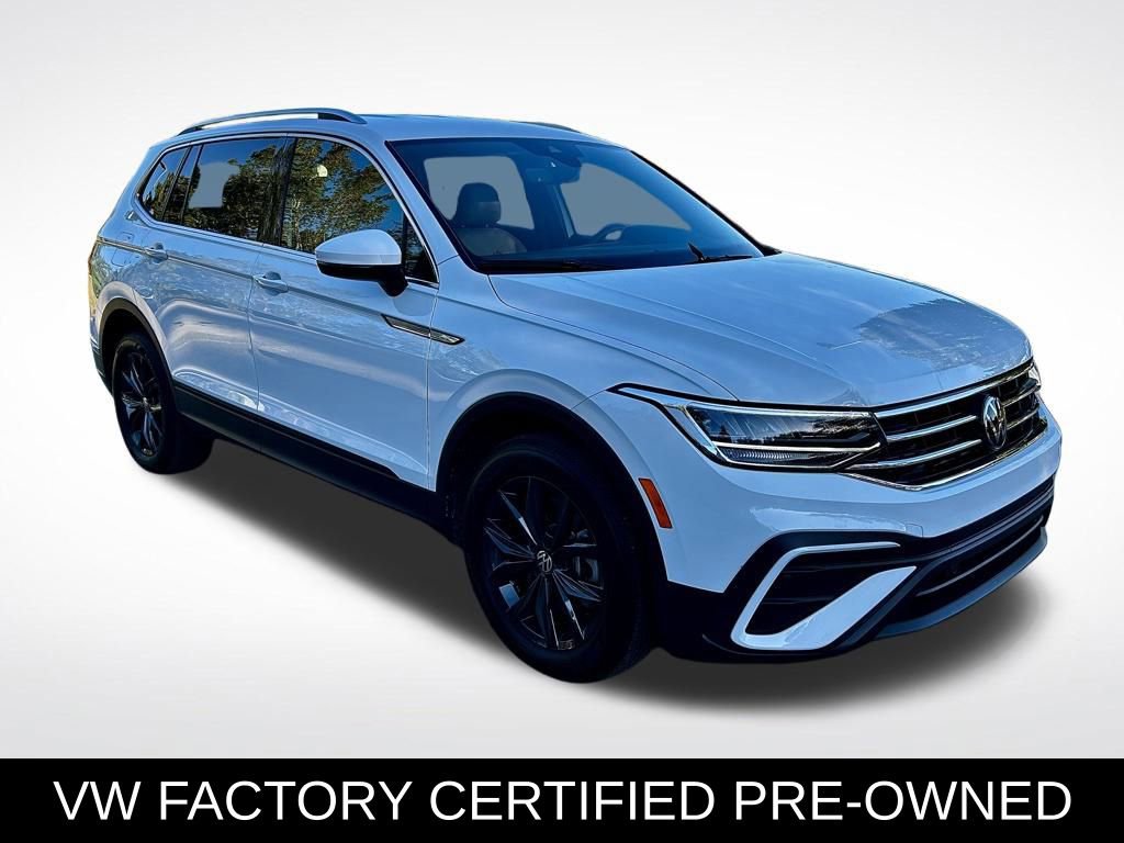 Used 2024 Volkswagen Tiguan SE image 3