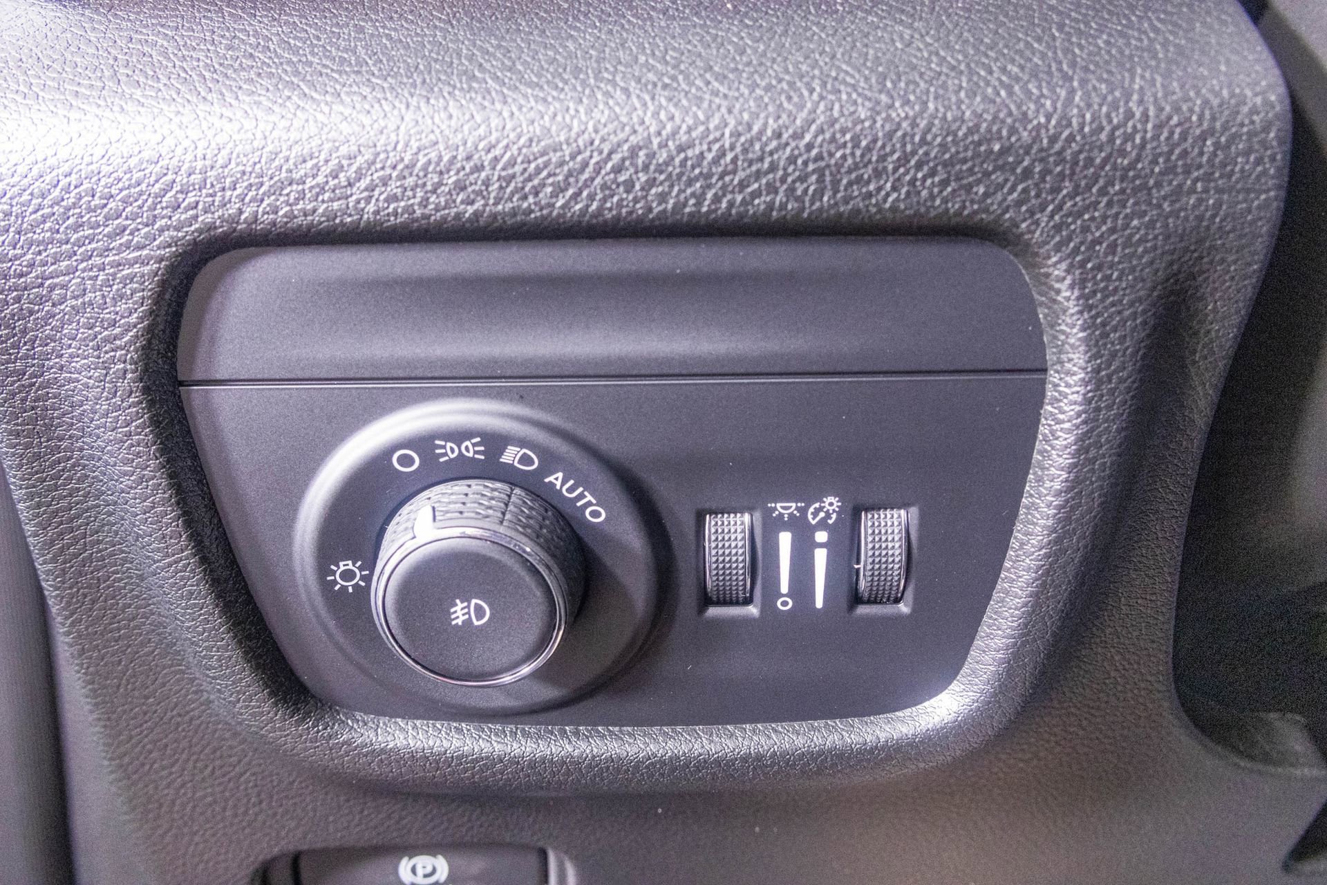 New 2025 Jeep Grand Cherokee Limited image 19