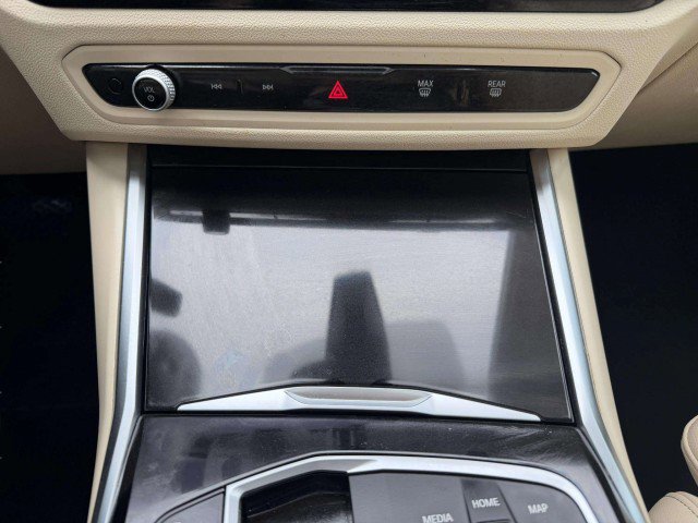 Used 2023 BMW 330i xDrive Sedan w/ Driving Assistance Package image 29