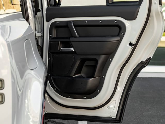New 2026 Land Rover Defender 110 X AWD/4WD image 28