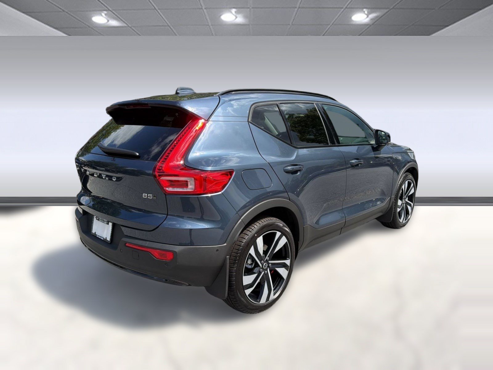 New 2026 Volvo XC40 B5 Ultra w/ Climate Package AWD/4WD image 9