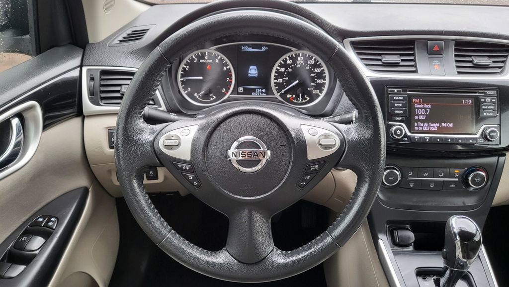 Used 2017 Nissan Sentra SV image 27