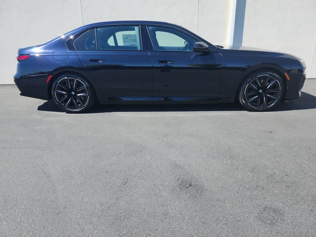 New 2026 BMW 750e xDrive w/ Executive Package AWD/4WD image 3