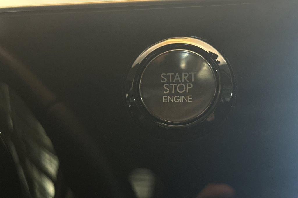 Used 2025 Lexus NX 250 FWD image 22