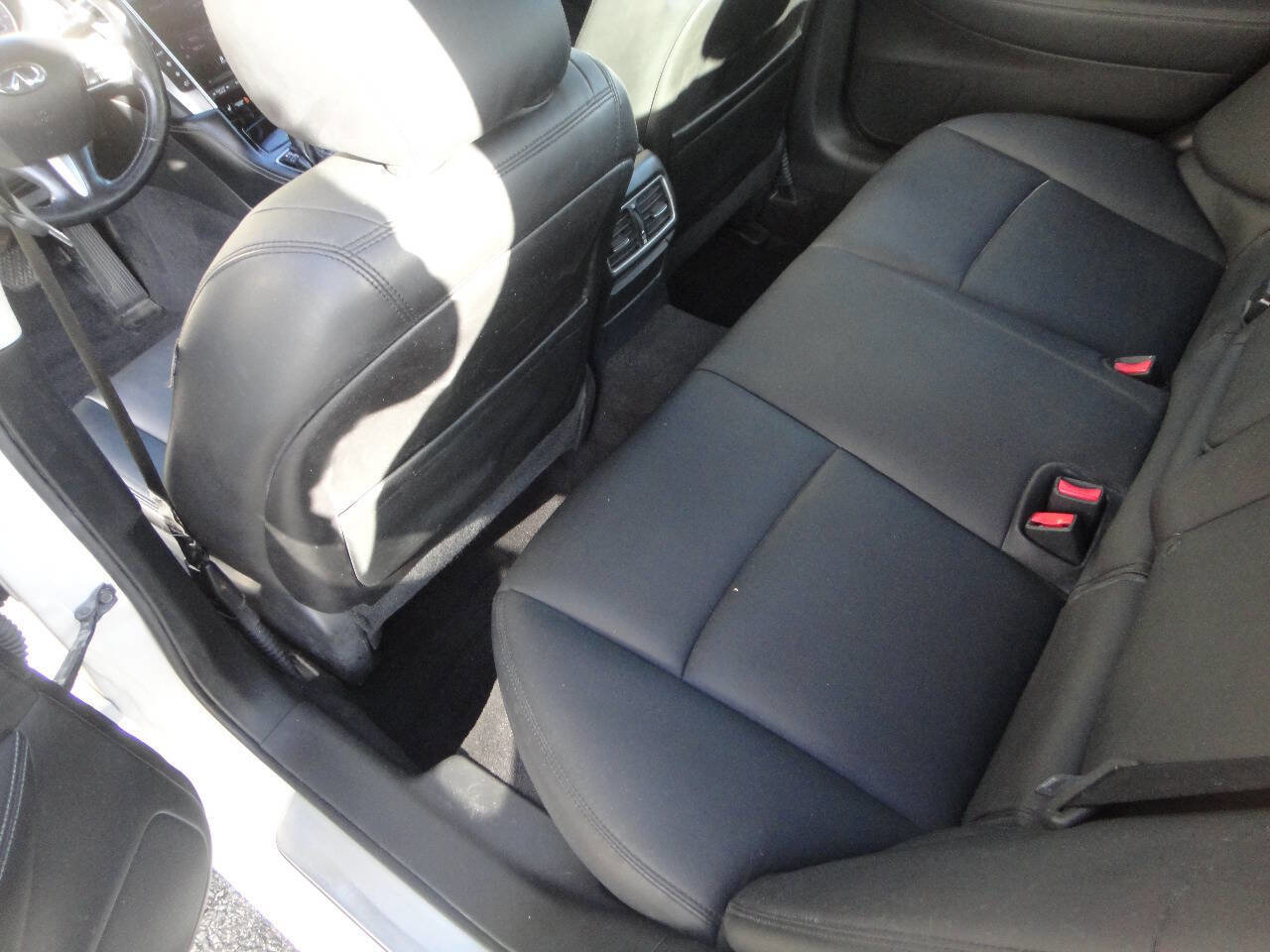 Used 2016 INFINITI Q50 Premium w/ 2.0T Premium Plus Package image 11