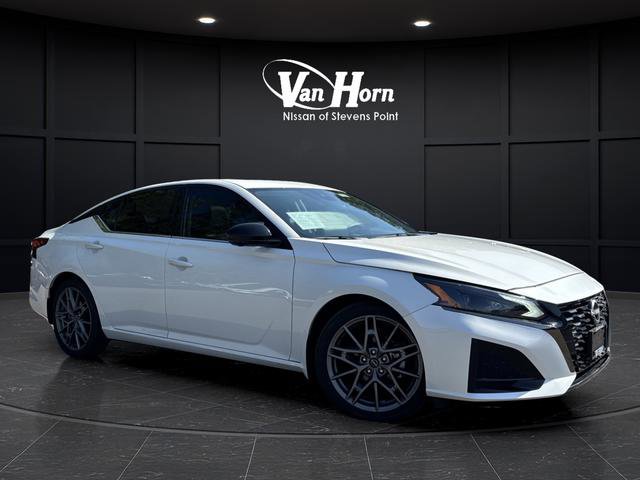 Used 2024 Nissan Altima 2.0 SR image 35