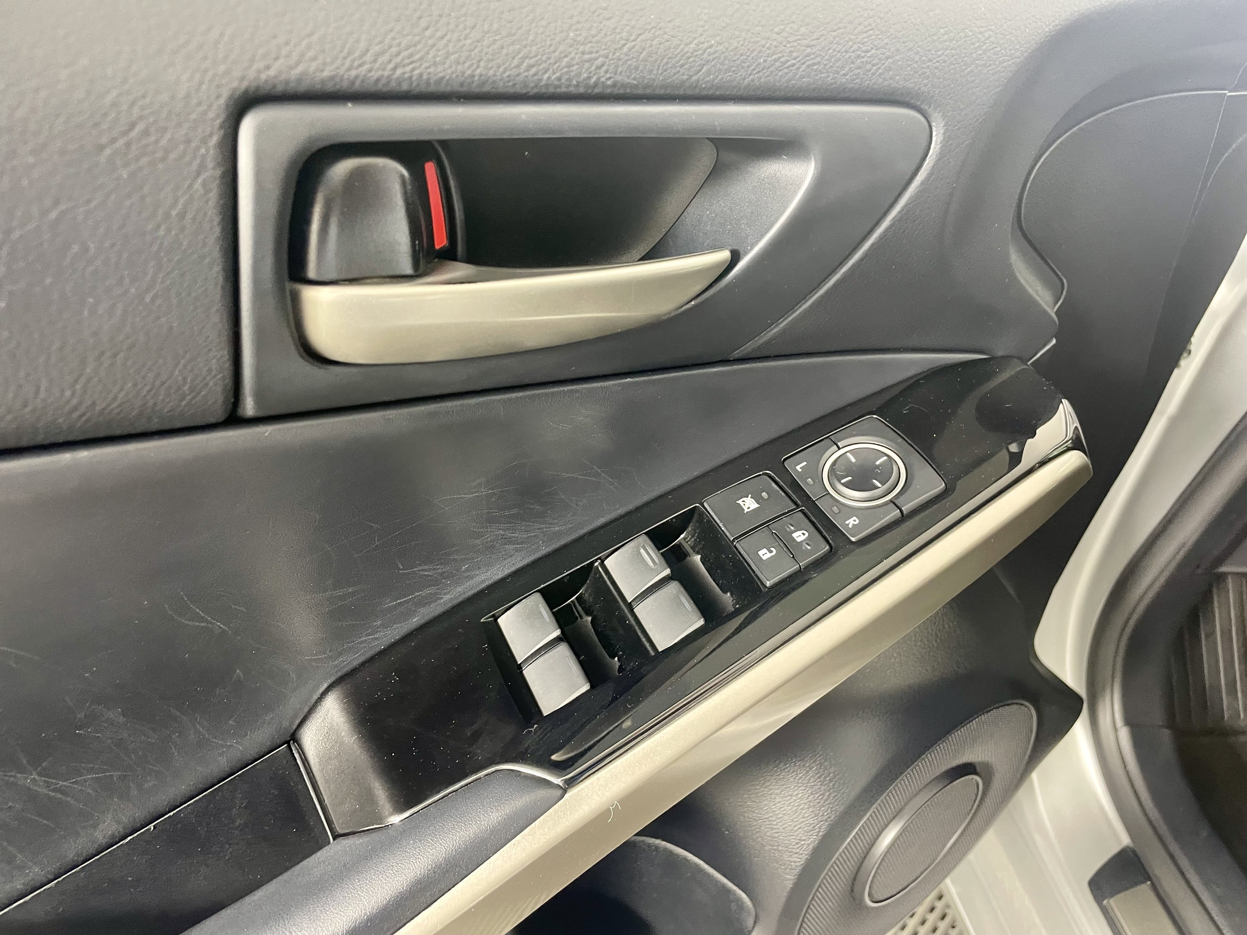 Used 2018 Lexus IS 300 w/ Accessory Package 2 image 15