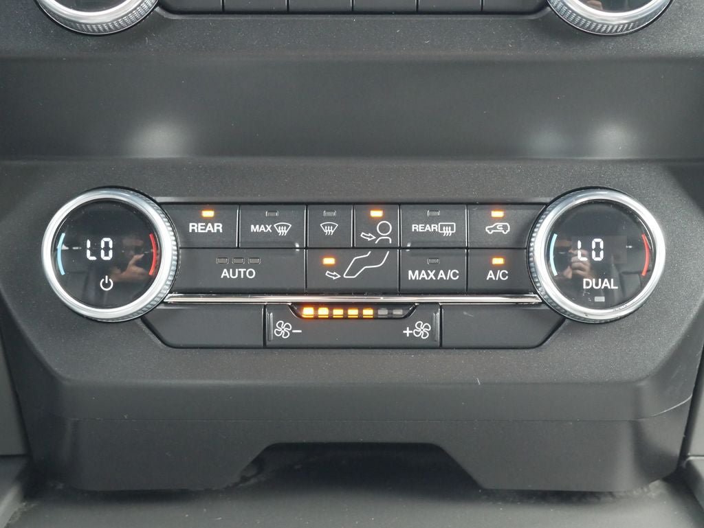 Used 2021 Ford Expedition XLT AWD/4WD image 41