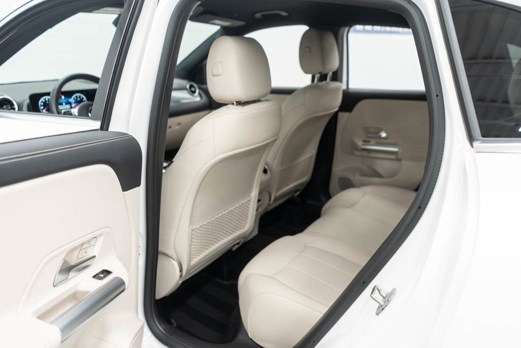 Used 2025 Mercedes-Benz GLA 250 4MATIC image 28