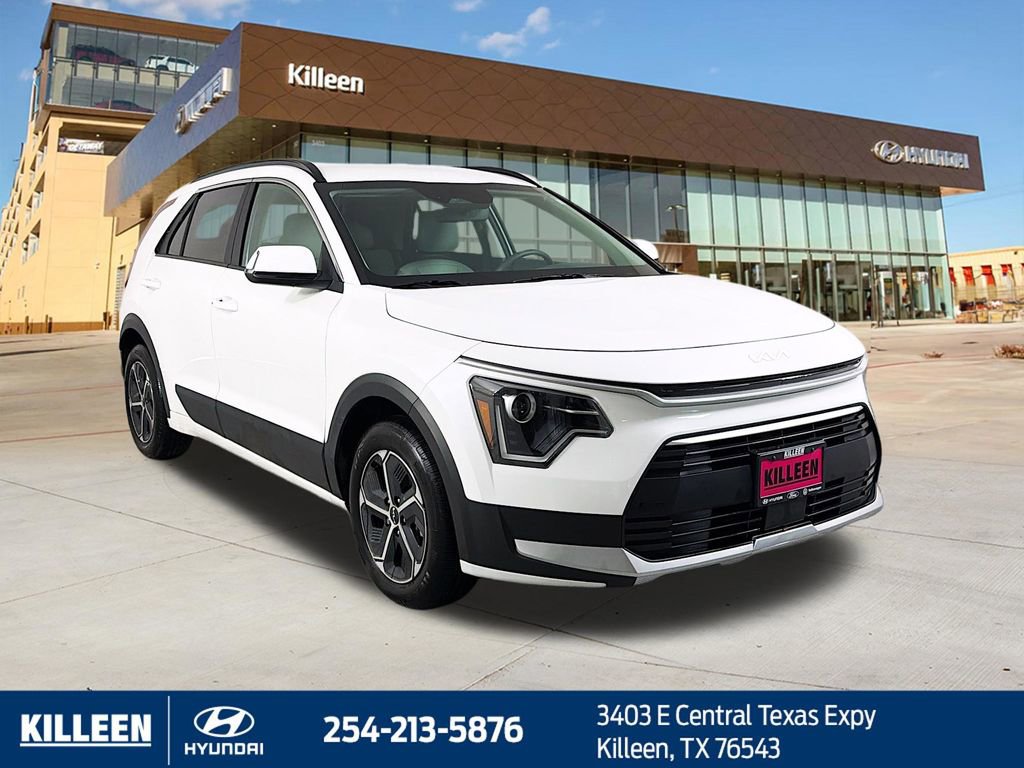 Used 2024 Kia Niro EX image 1