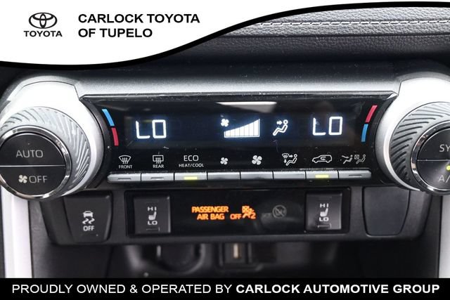 Used 2022 Toyota RAV4 XLE w/ Convenience Package AWD/4WD image 32