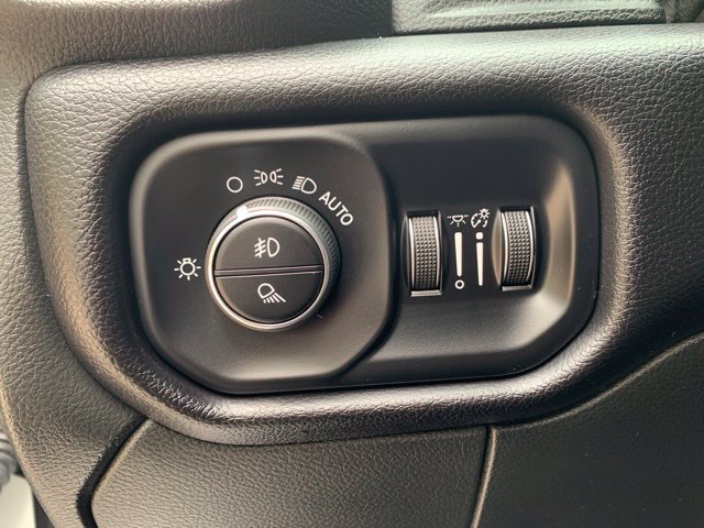 Used 2025 RAM 2500 Laramie AWD/4WD image 27