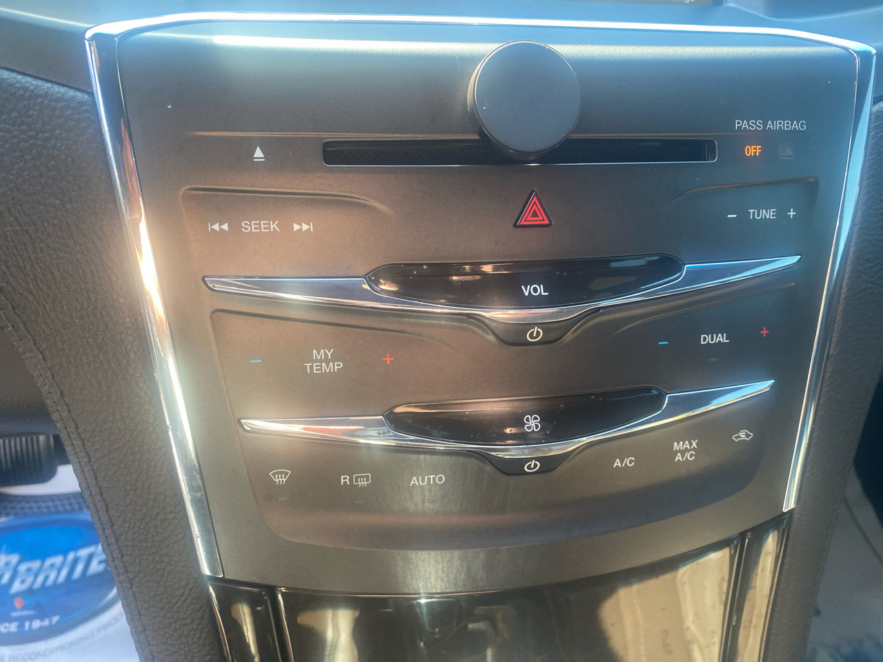 Used 2016 Lincoln MKS AWD w/ Equipment Group 201A image 21