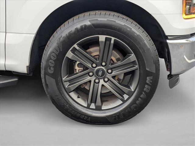 Used 2015 Ford F150 XLT w/ Equipment Group 302A Luxury image 21