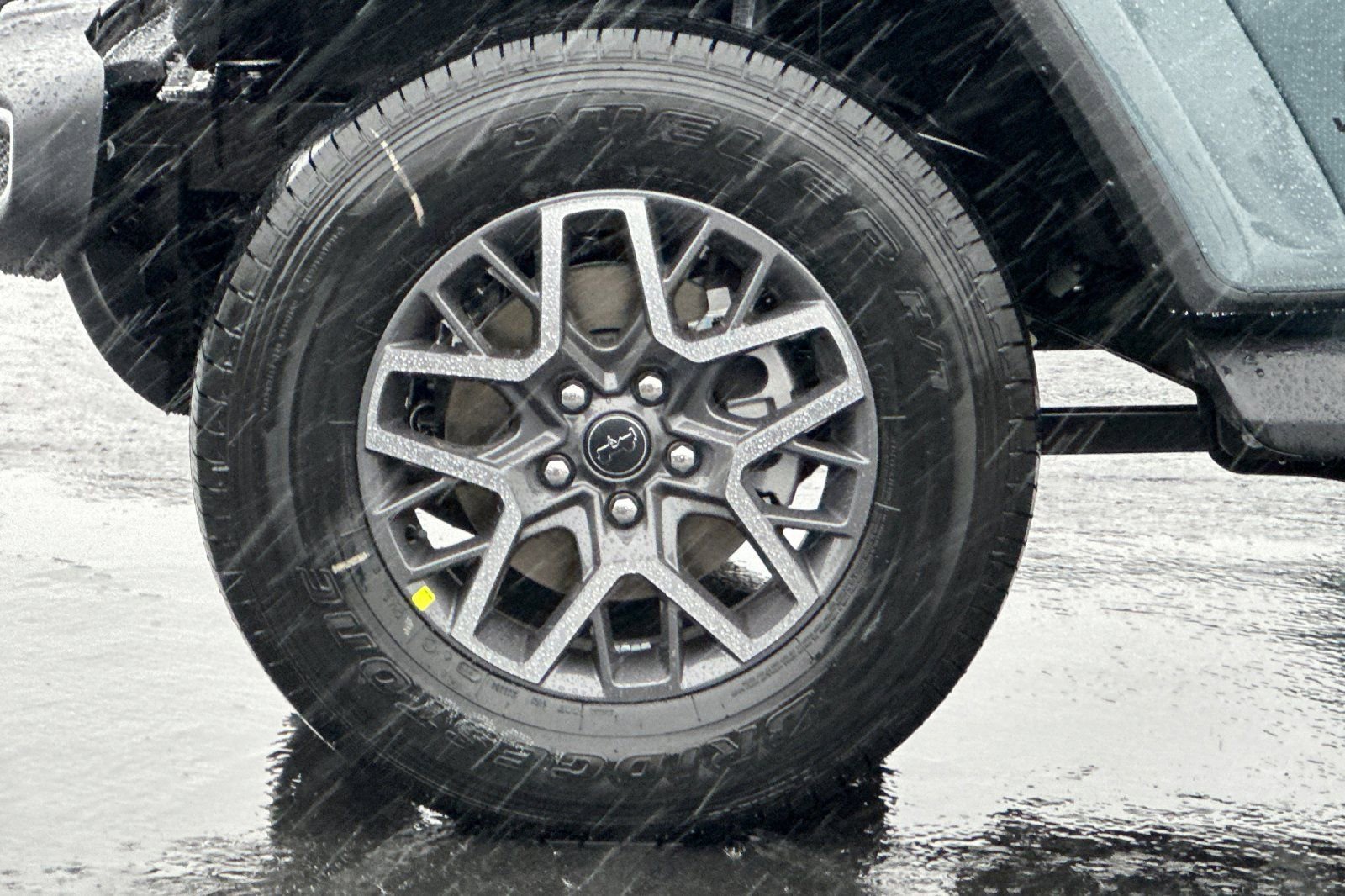 New 2026 Jeep Wrangler Unlimited Sahara AWD/4WD image 31