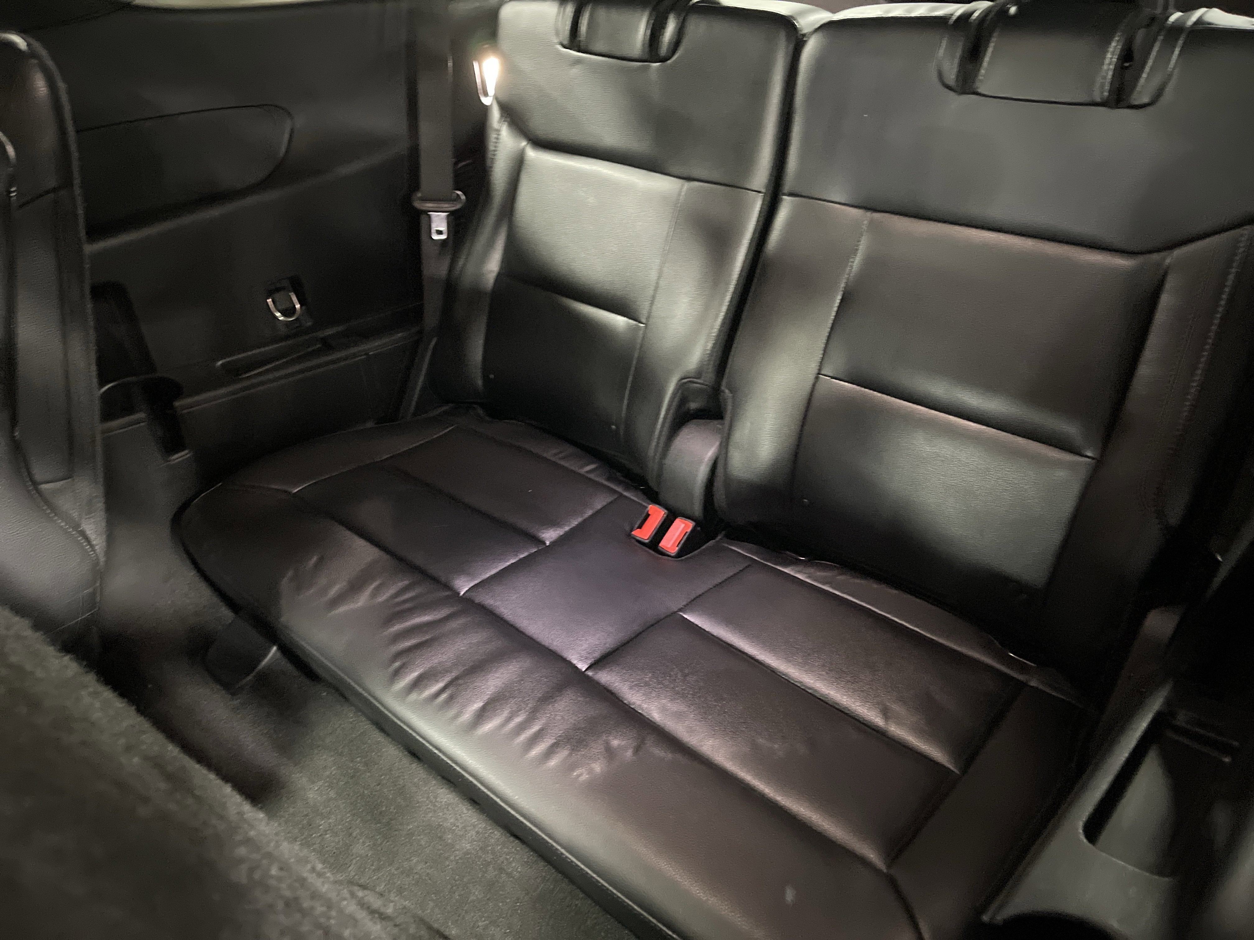 Used 2020 Ford Explorer XLT w/ Equipment Group 202A image 14