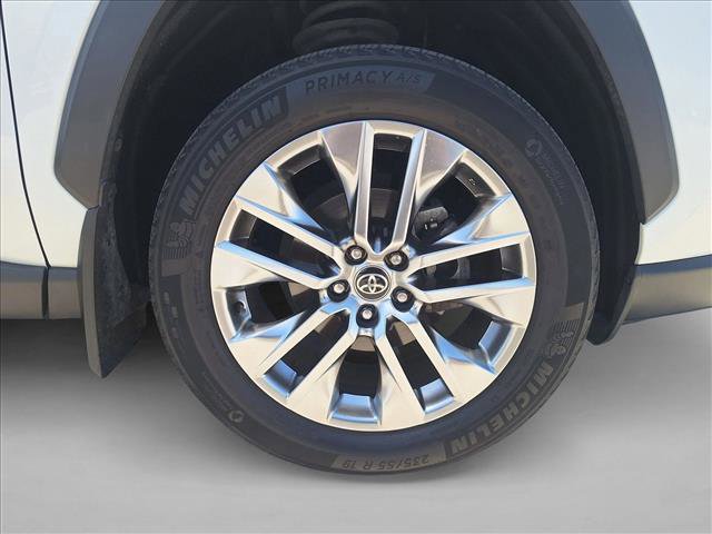 Used 2021 Toyota RAV4 XLE Premium AWD/4WD image 19