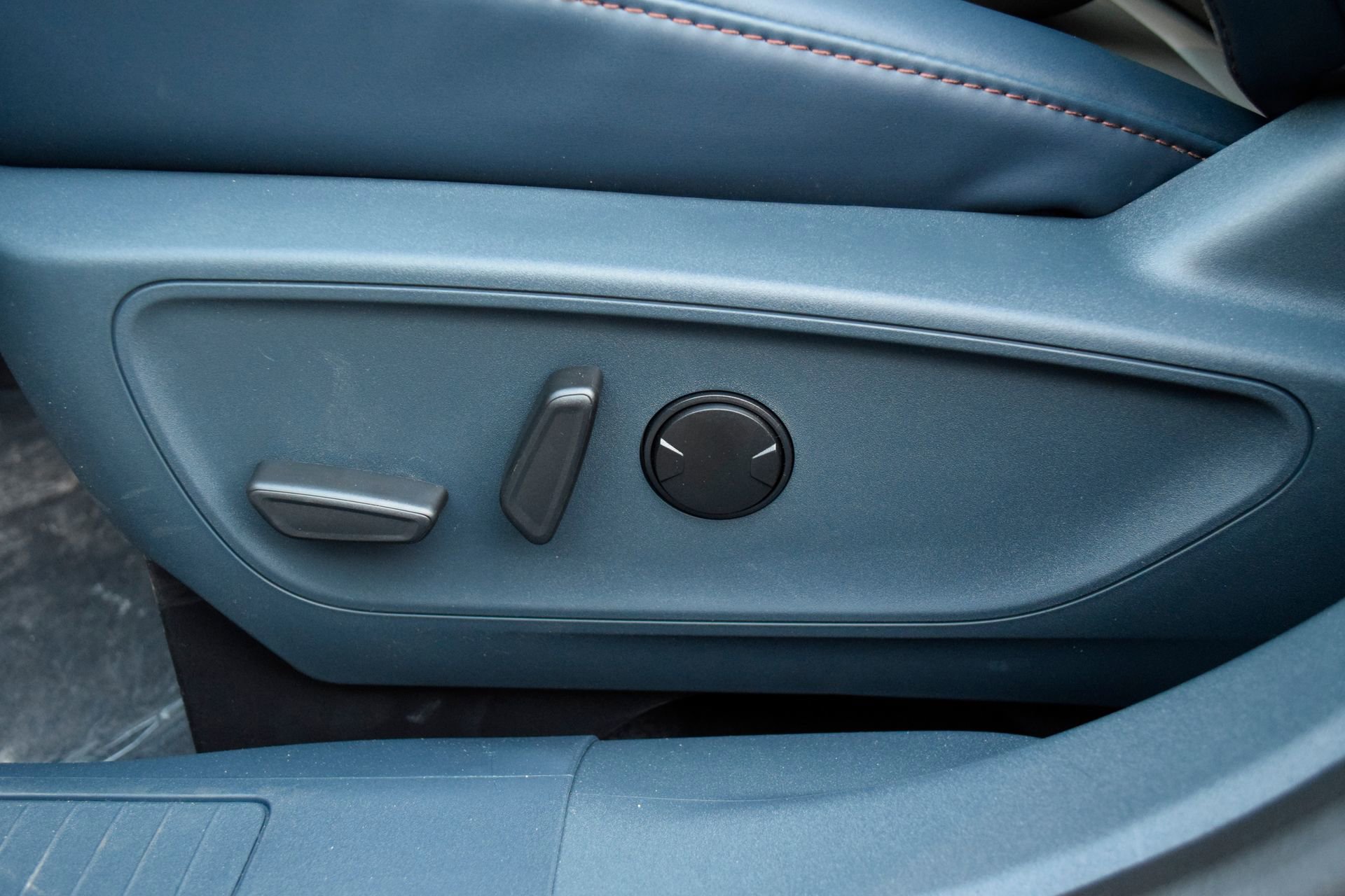 New 2026 Ford Maverick Lariat image 16