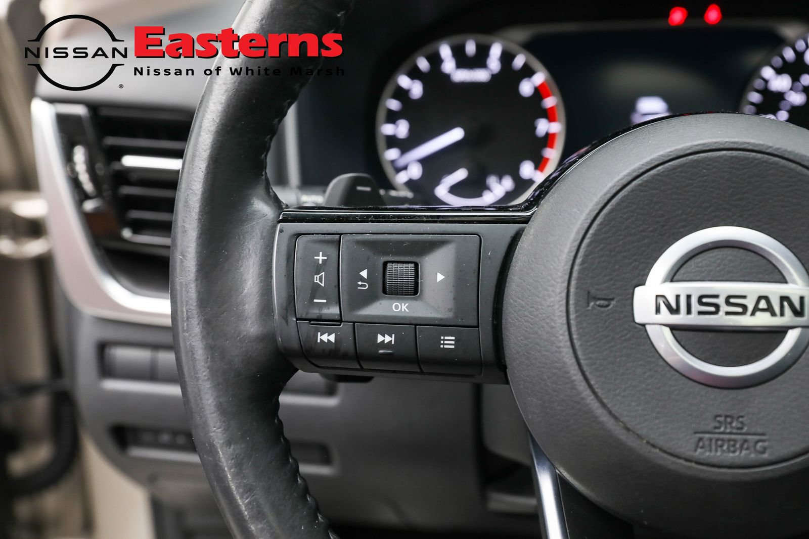 Used 2021 Nissan Rogue SL image 15