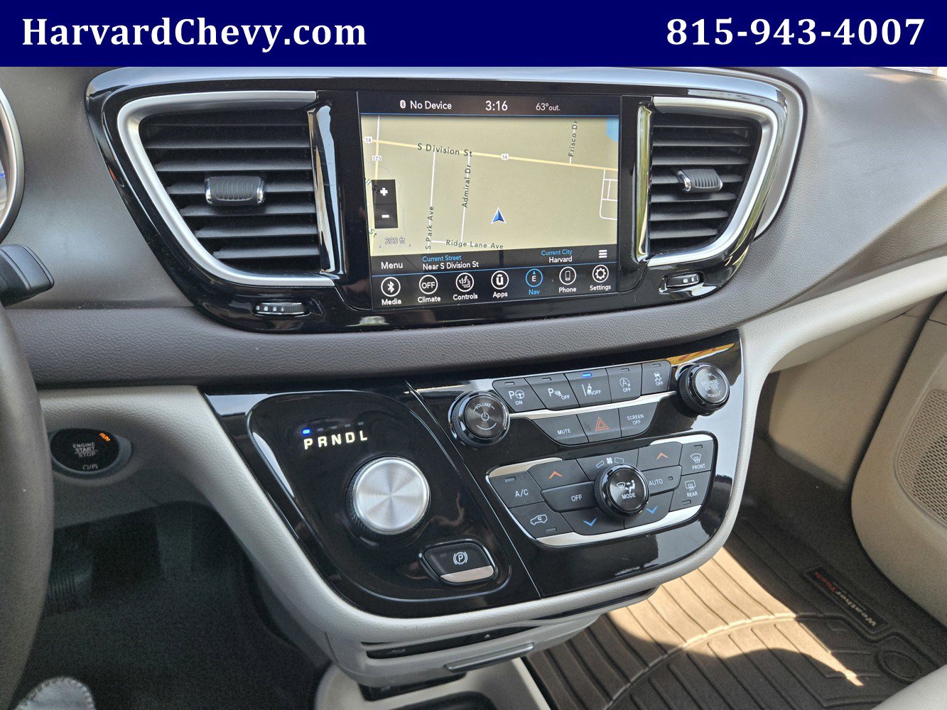 Used 2018 Chrysler Pacifica Touring-L Plus w/ Advanced Safetytec Group FWD image 10