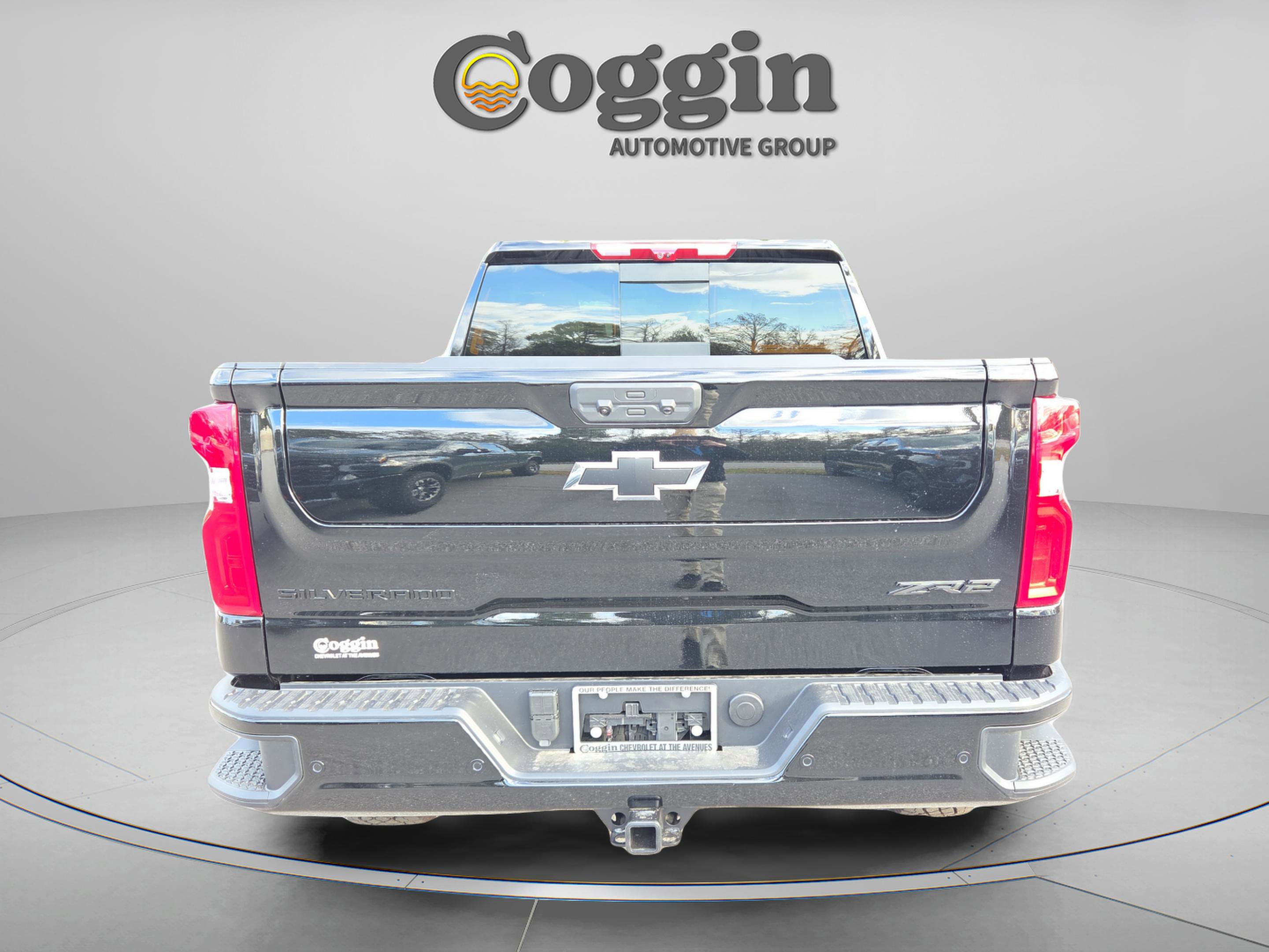 New 2026 Chevrolet Silverado 1500 ZR2 w/ Dark Appearance Package image 5