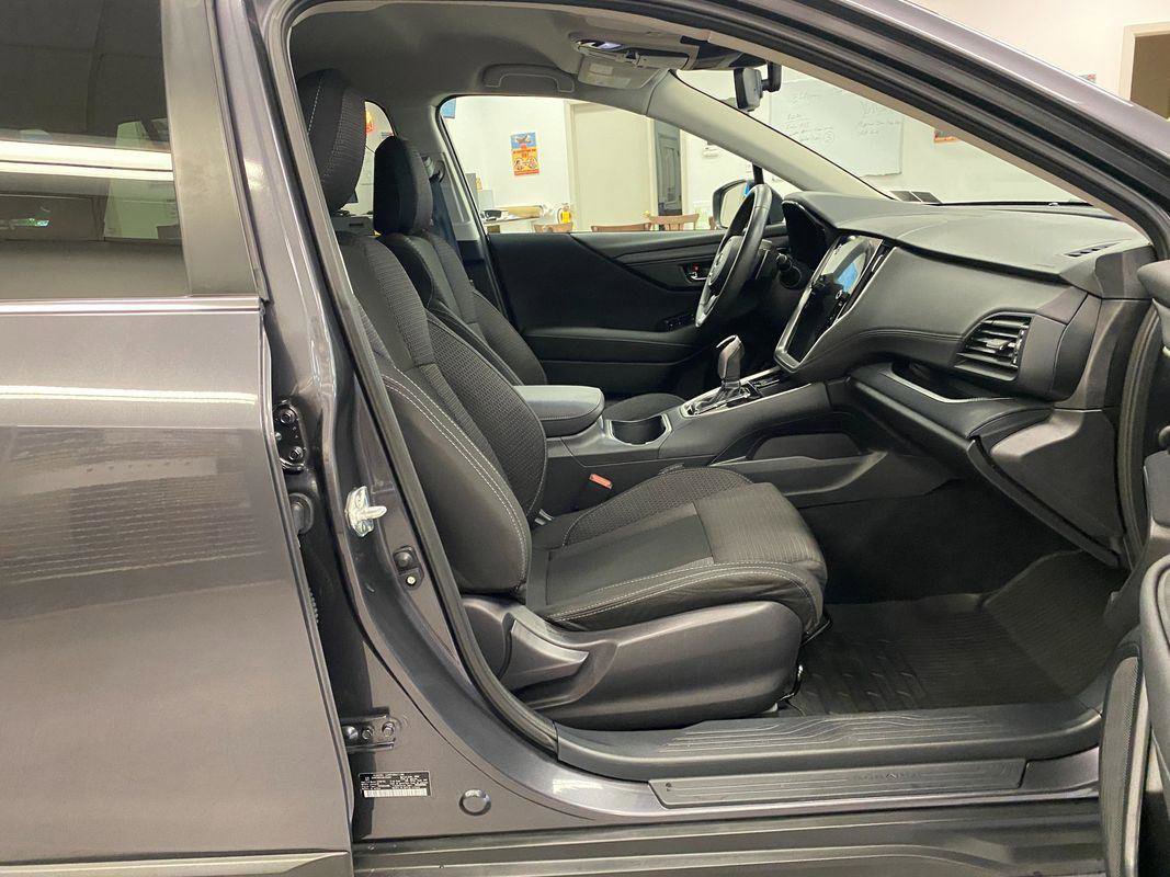 Used 2025 Subaru Outback Premium w/ Popular Package #1A image 15