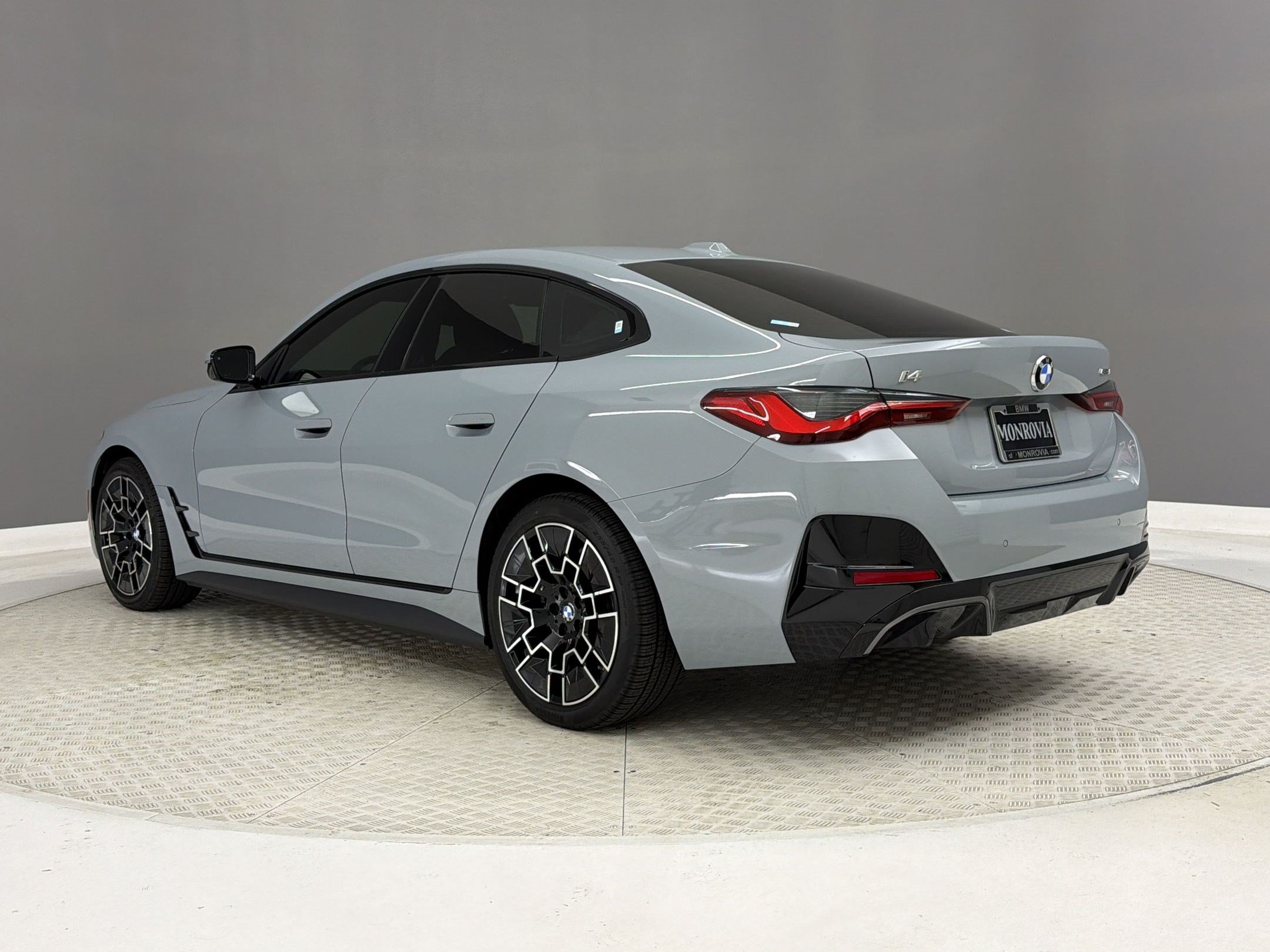 New 2026 BMW i4 eDrive40 w/ M Sport Package RWD image 3