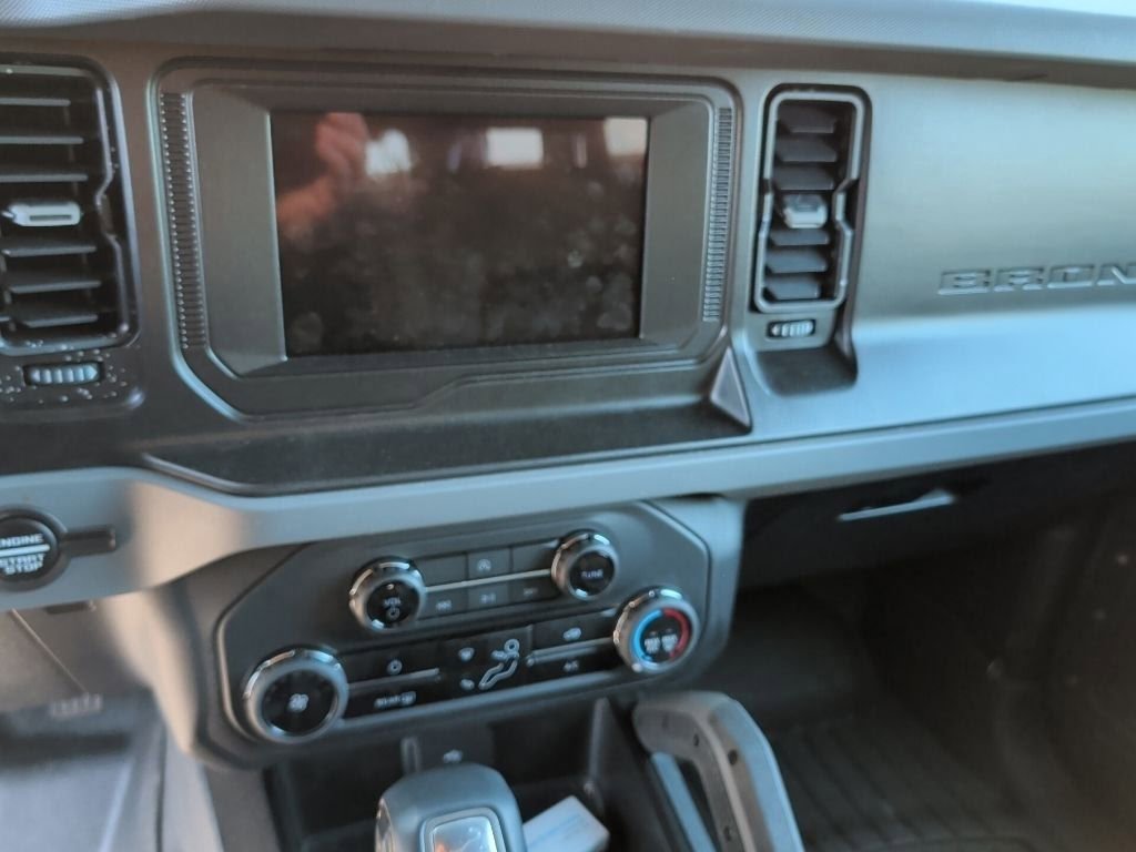 Used 2023 Ford Bronco Big Bend w/ Sasquatch Package image 8