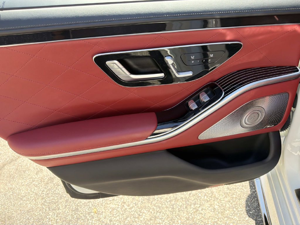 Used 2023 Mercedes-Benz S 580 4MATIC Sedan image 12