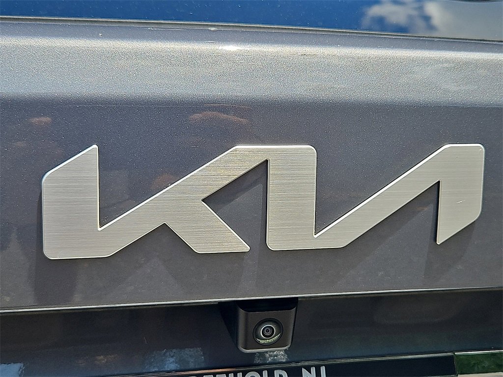 Used 2024 Kia Sorento SX Prestige image 32