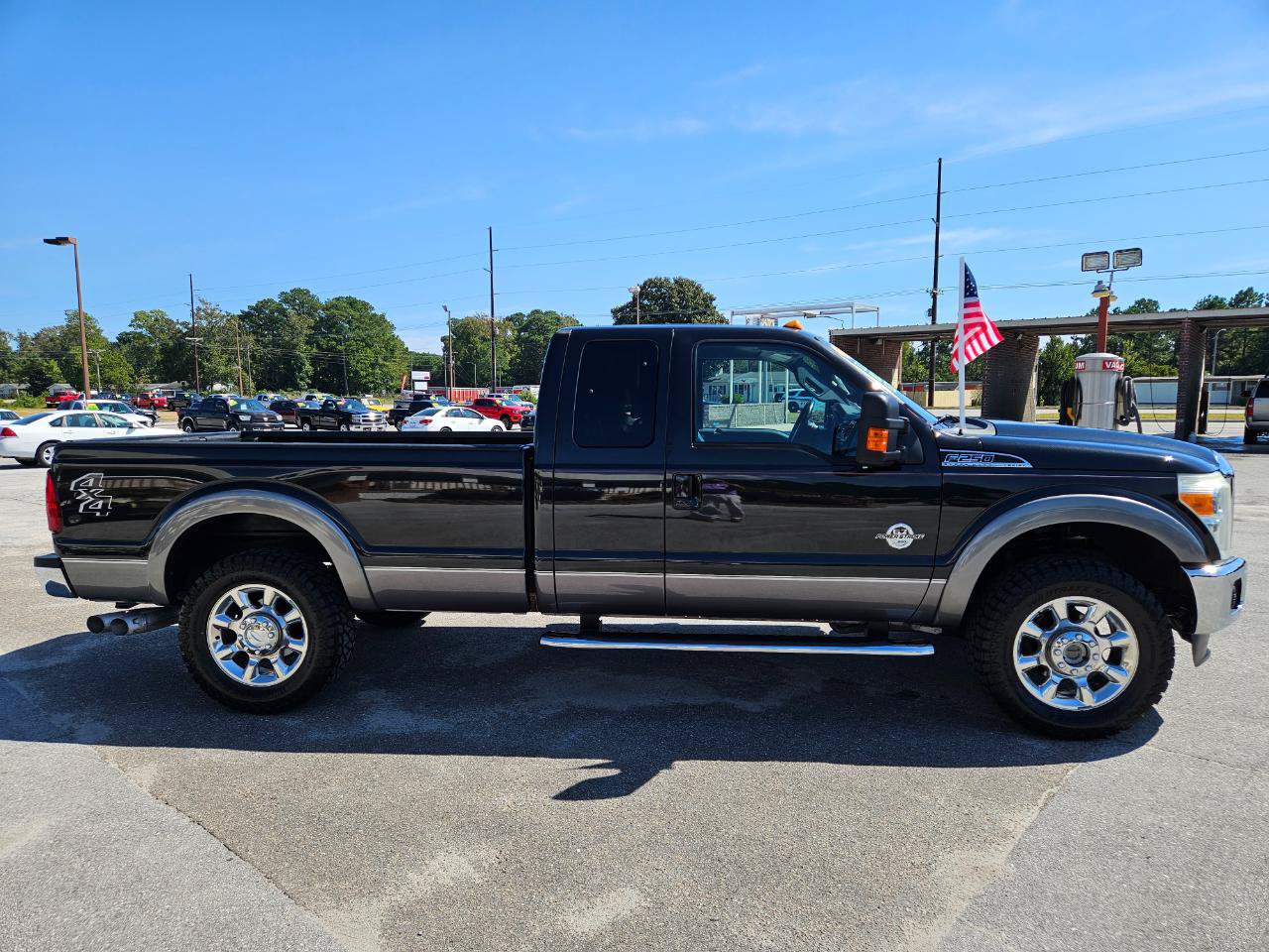 Used 2011 Ford F250 Lariat w/ Lariat Interior Pkg AWD/4WD image 7
