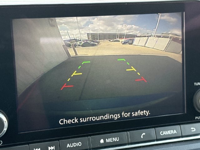 Used 2024 Nissan Rogue SV FWD image 17