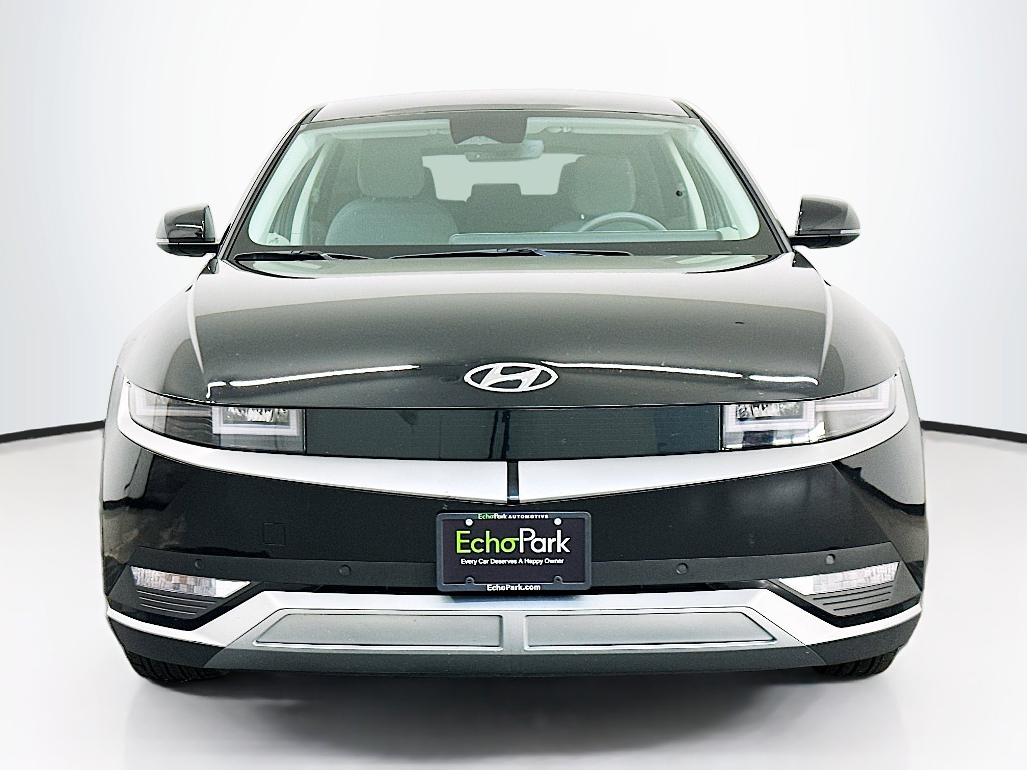 Used 2024 Hyundai Ioniq 5 SEL AWD/4WD image 2