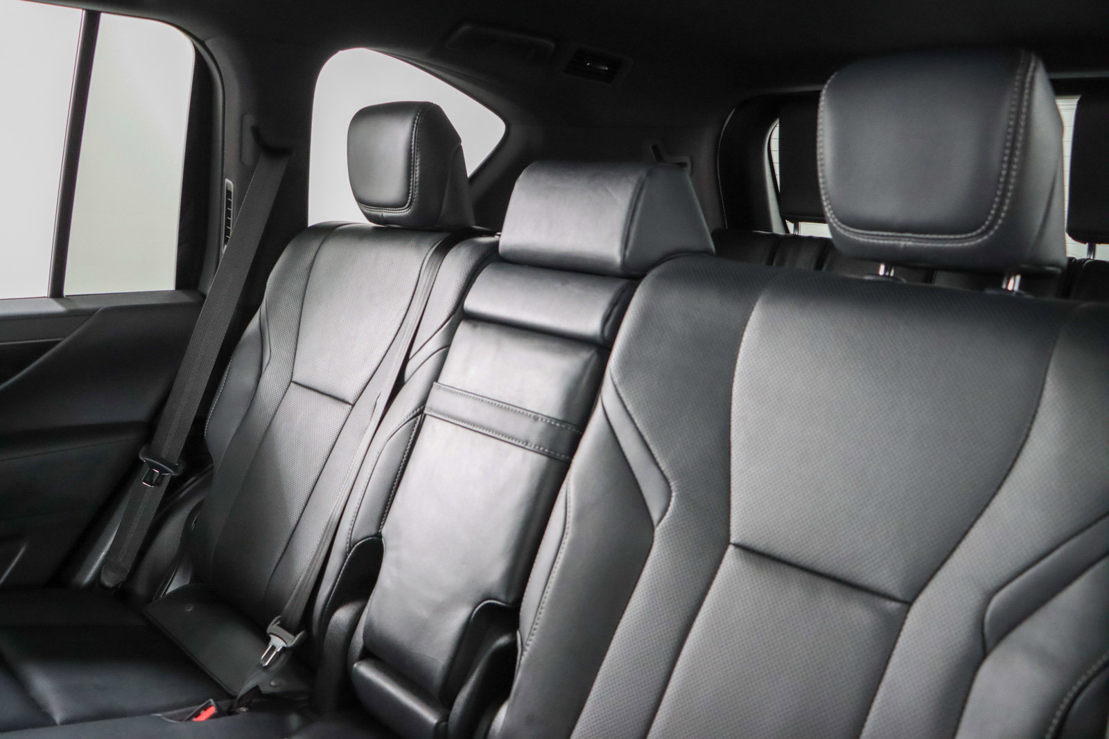 Used 2024 Lexus LX 600 4WD w/ Interior Upgrade Package image 26
