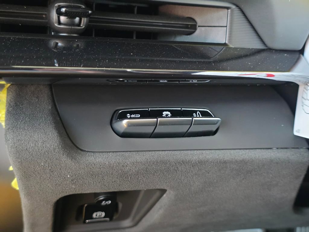 New 2026 Chevrolet Corvette Stingray w/ Z51 Performance Package image 30