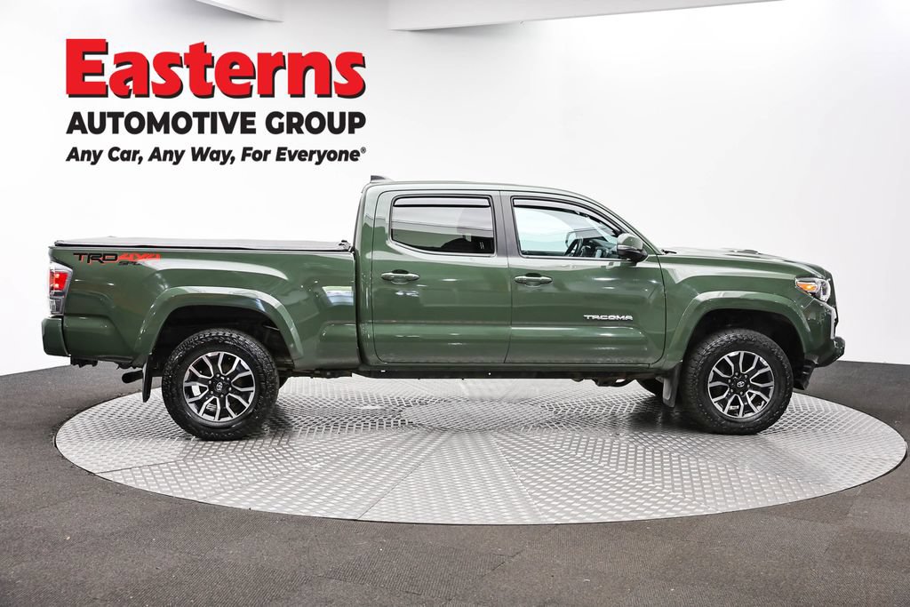 Used 2022 Toyota Tacoma TRD Sport AWD/4WD image 4