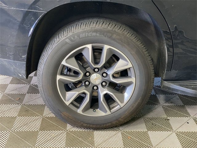 Used 2022 Chevrolet Tahoe LT w/ LT Signature Package image 18