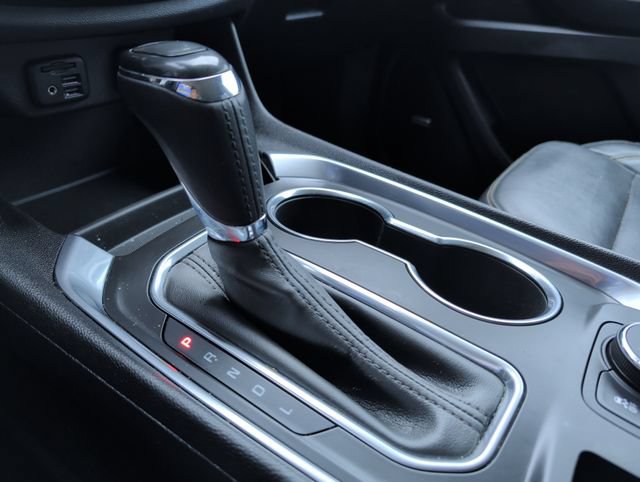 Used 2020 Chevrolet Traverse RS FWD image 22