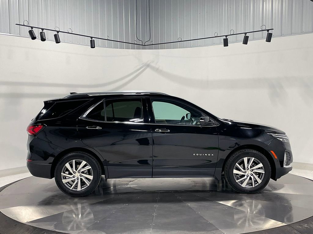 Used 2023 Chevrolet Equinox Premier AWD/4WD image 10