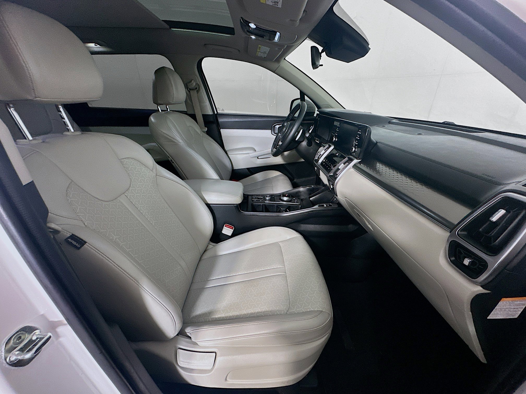 Used 2021 Kia Sorento EX FWD image 34