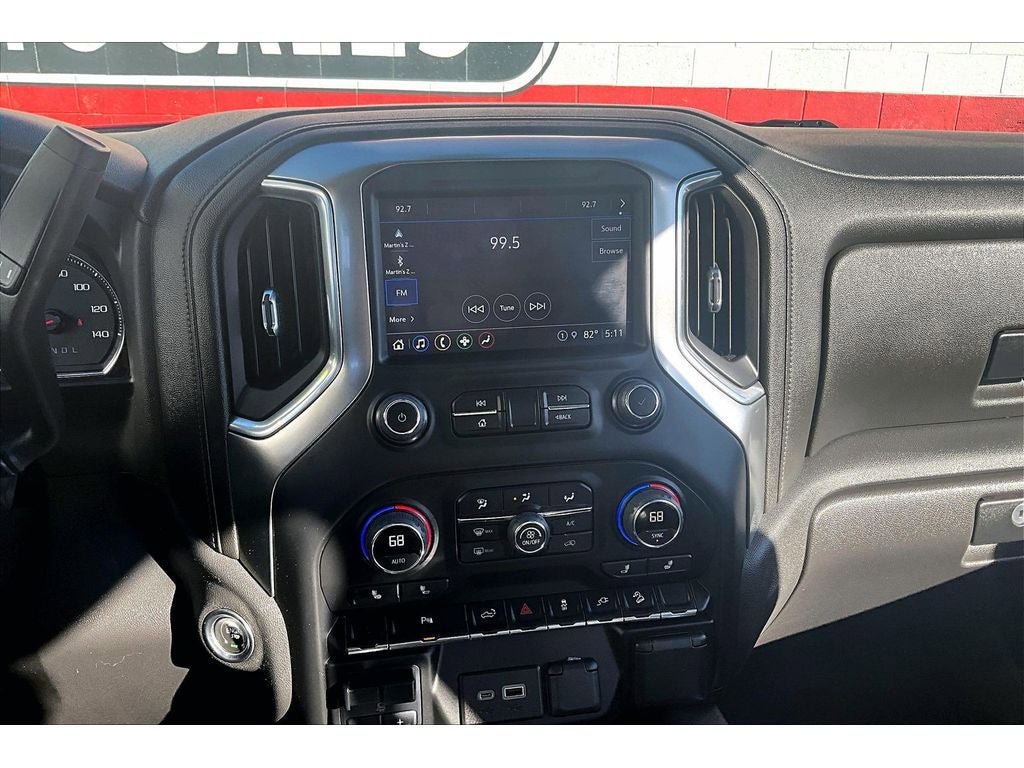 Used 2022 Chevrolet Silverado 1500 LT Trail Boss w/ LT Trail Boss Premium Package AWD/4WD image 7