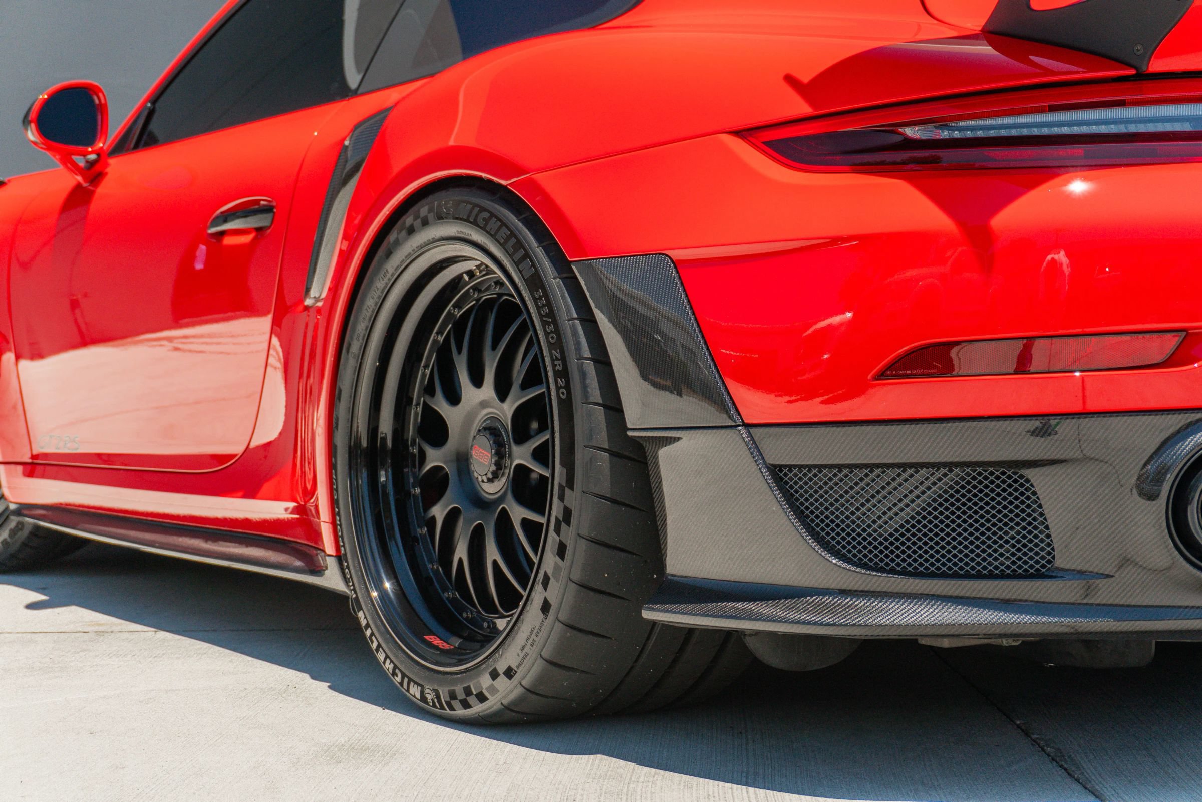 Used 2018 Porsche 911 GT2 RS RWD image 51