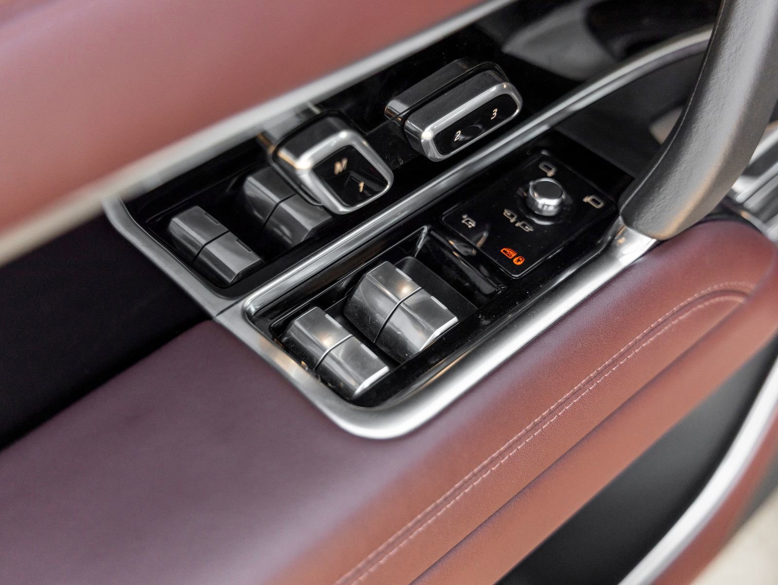 Used 2023 Land Rover Range Rover SE image 17