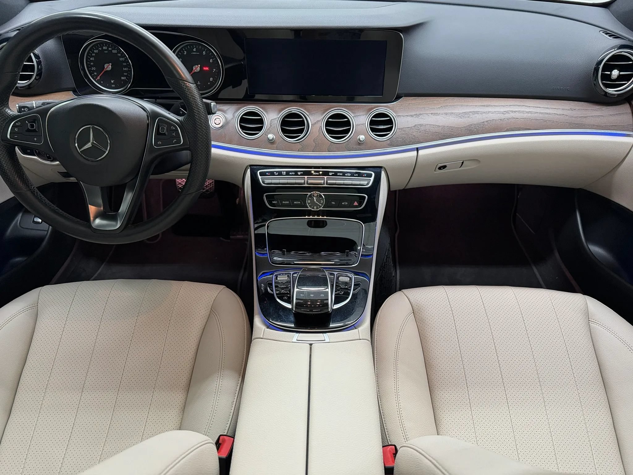 Used 2017 Mercedes-Benz E 400 4MATIC Wagon image 52