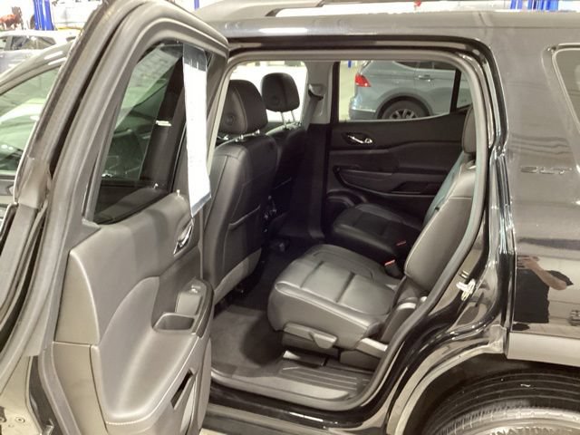Used 2023 GMC Acadia SLT w/ Elevation Edition AWD/4WD image 12