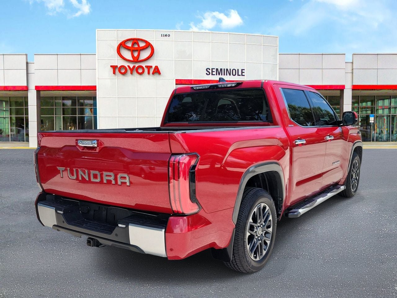 Used 2022 Toyota Tundra Limited RWD image 3