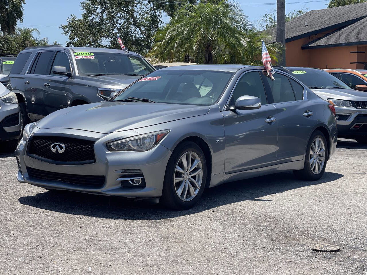 Used 2014 INFINITI Q50 Premium w/ Navigation Package RWD image 2