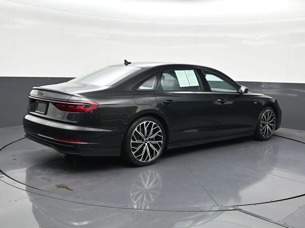 Used 2023 Audi A8 L 3.0T image 5